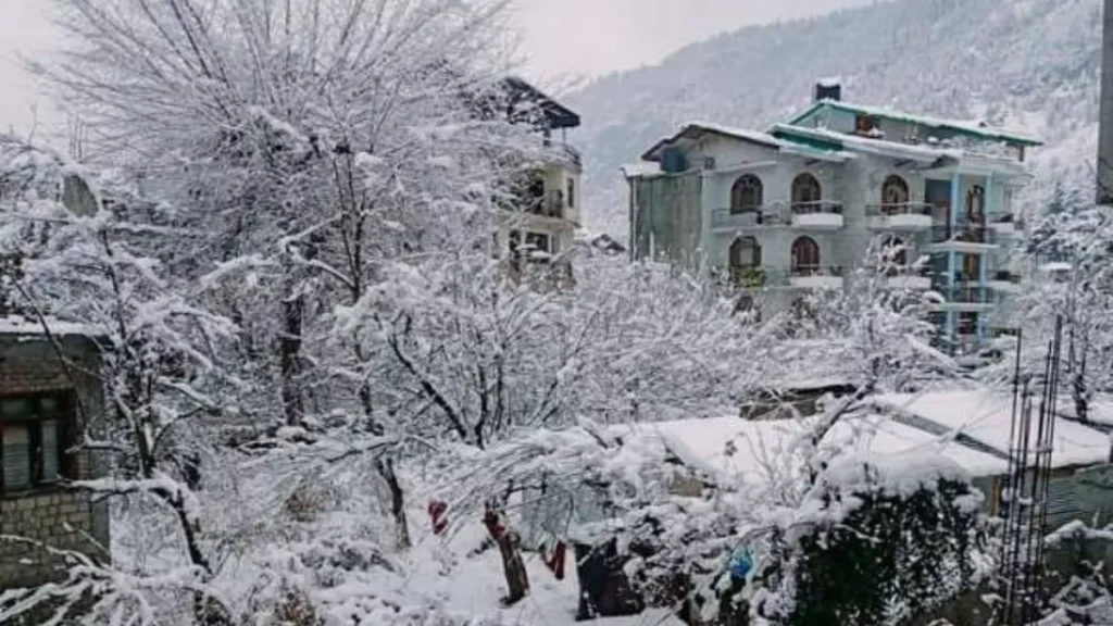 हिमाचल प्रदेश में आज से चार दिन बारिश-बर्फबारी के आसार, पर्यटकों के लिए भी एक खुशखबरी